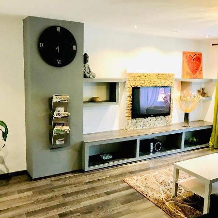 Zuzu'S Home Rîşnov Luaran gambar